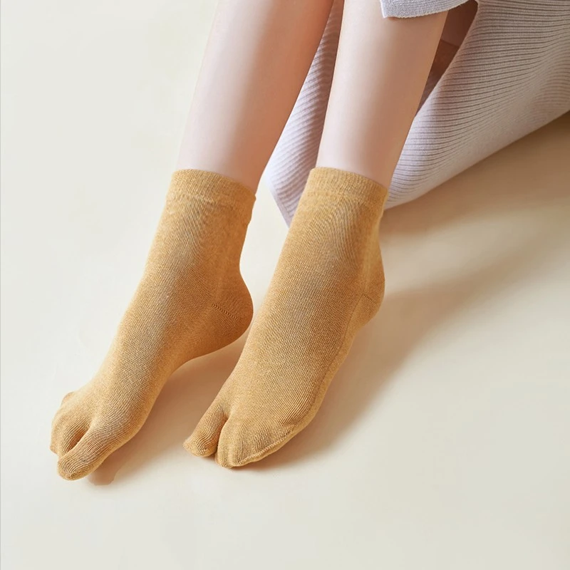 春秋冬二指袜女中筒有跟纯色棉分脚趾袜吸汗防臭ins潮百搭分趾袜