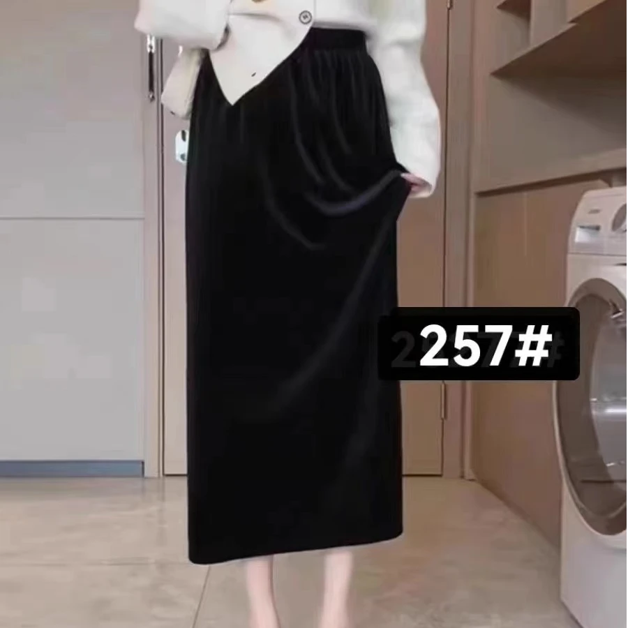 9201  丝绒半身裙女秋冬新款复古开叉裙子 三楼