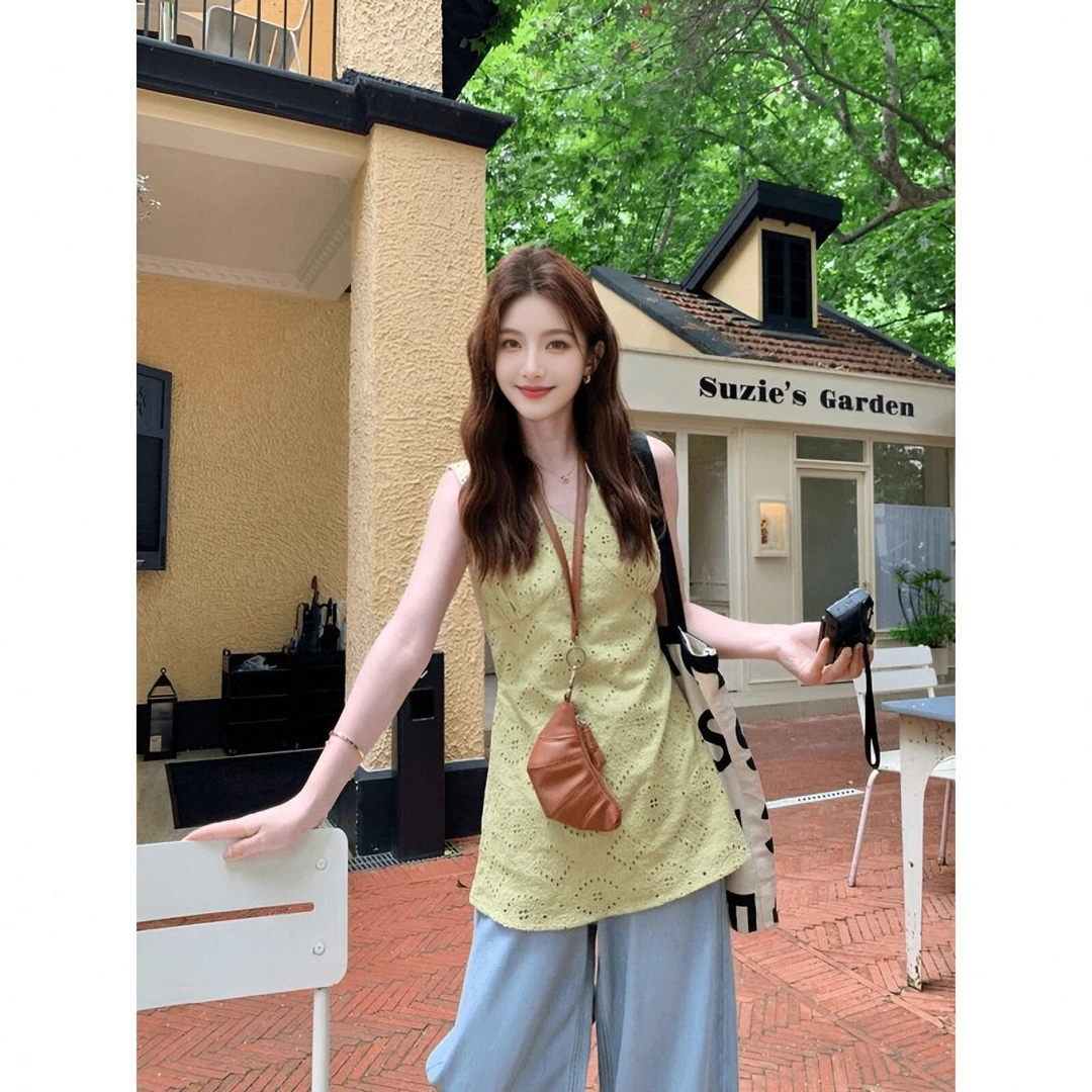 2024夏季新款韩系气质修身显瘦吊带背心时尚镂空设计V领无袖上衣