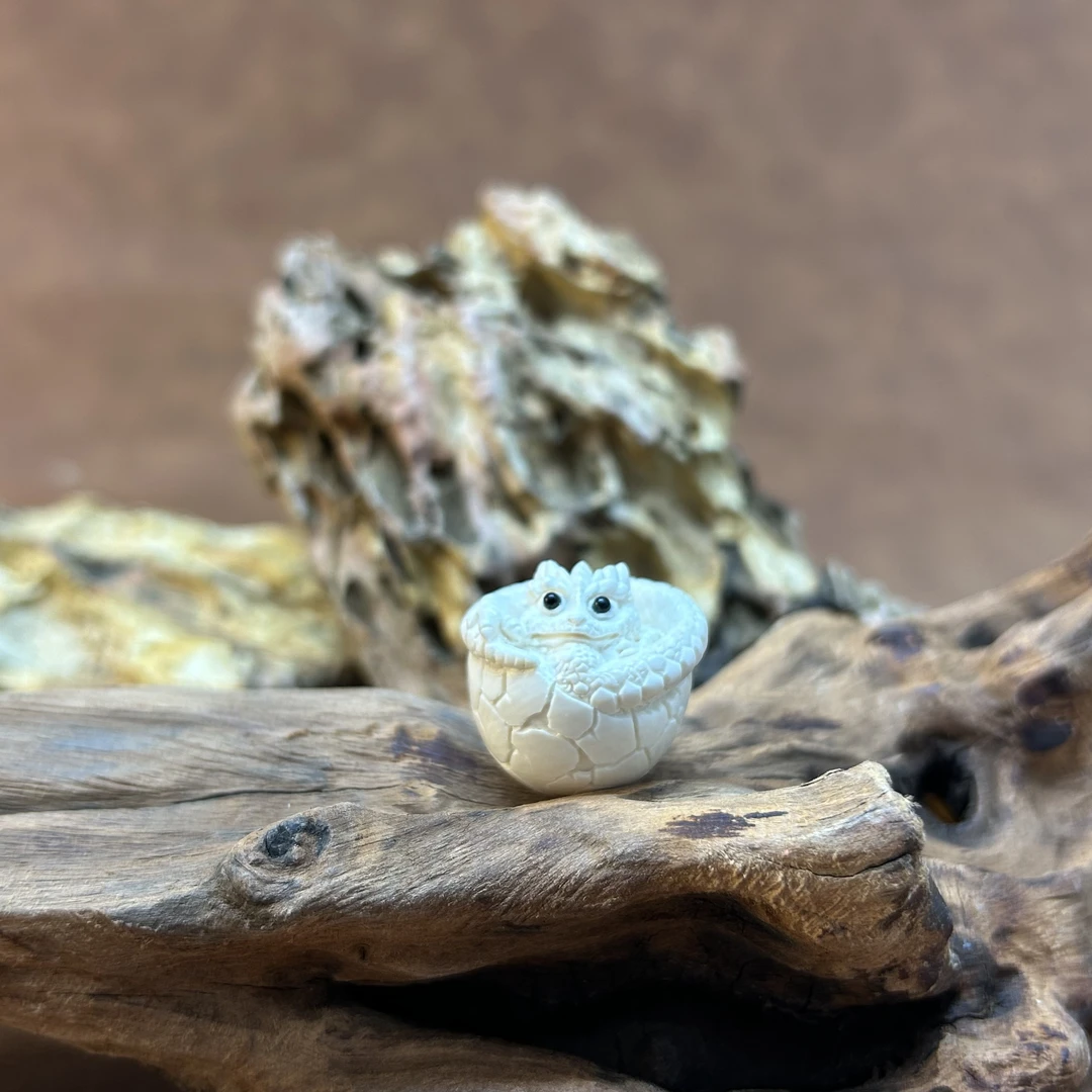 【一诺】精品原色雕刻猛犸牙   小龙蛋DIY配饰吊坠约24*24mm