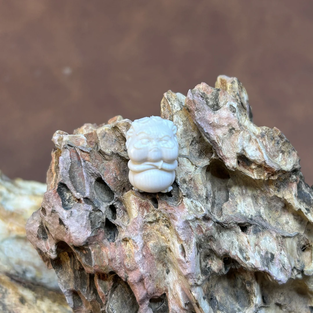 【一诺】原色雕刻猛犸牙 萌宠貔貅 小霸宠 小怂包DIY配饰约18*12*11