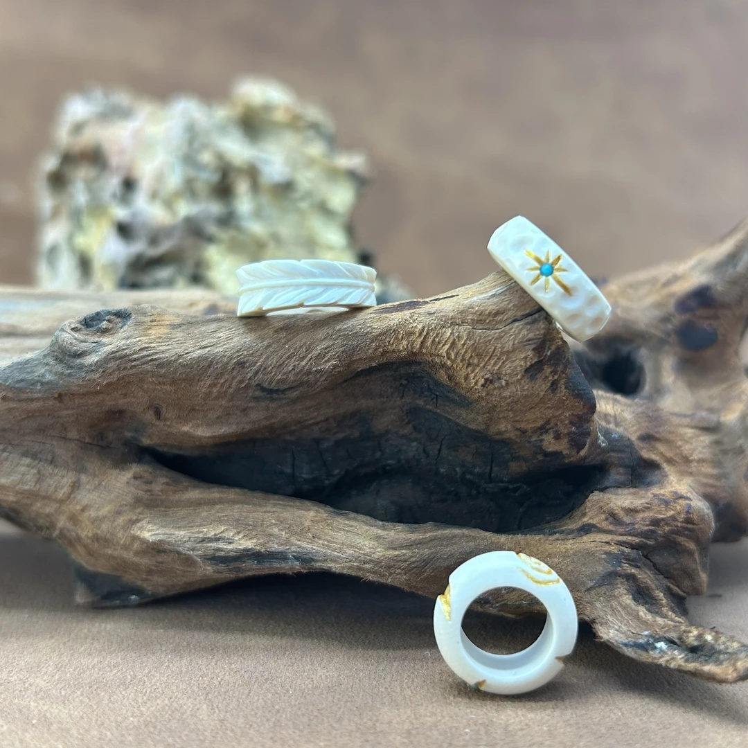 【一诺】精品原色雕刻猛犸牙 日月星辰 太阳 羽毛跑环DIY配饰约10mm