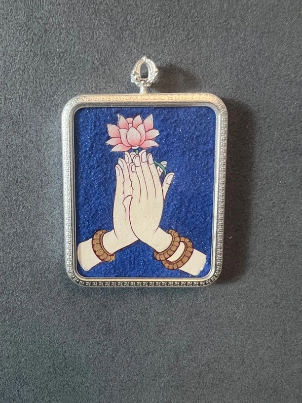 纯手绘唐卡佛手莲花 蓝粗矿砂打底着色 简约大气 意境深远