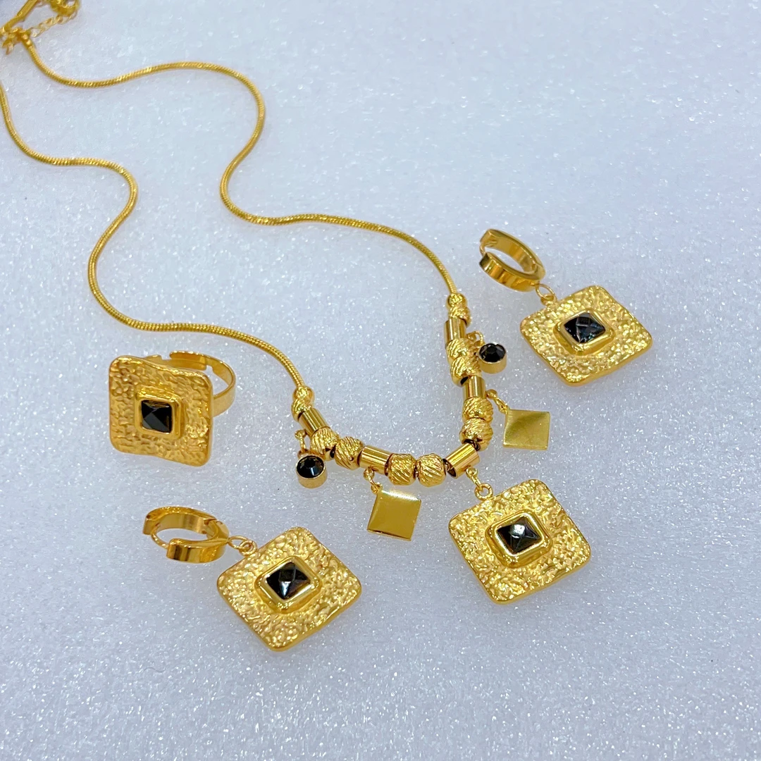 钛钢项链 伊帕尔阿依新款时尚钛钢三件套气质轻奢百搭欧美经典...