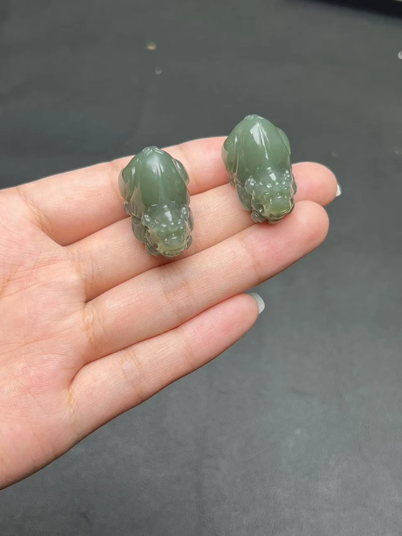 翡昱-SH20-16115-和田玉貔貅吊坠绑绳/约28*19*19/-多样性发其一C