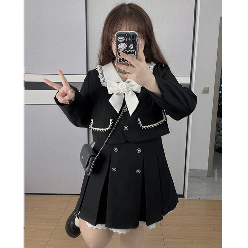 【粉丝回馈】 小香风气质撞色外套+压褶高腰花边半裙