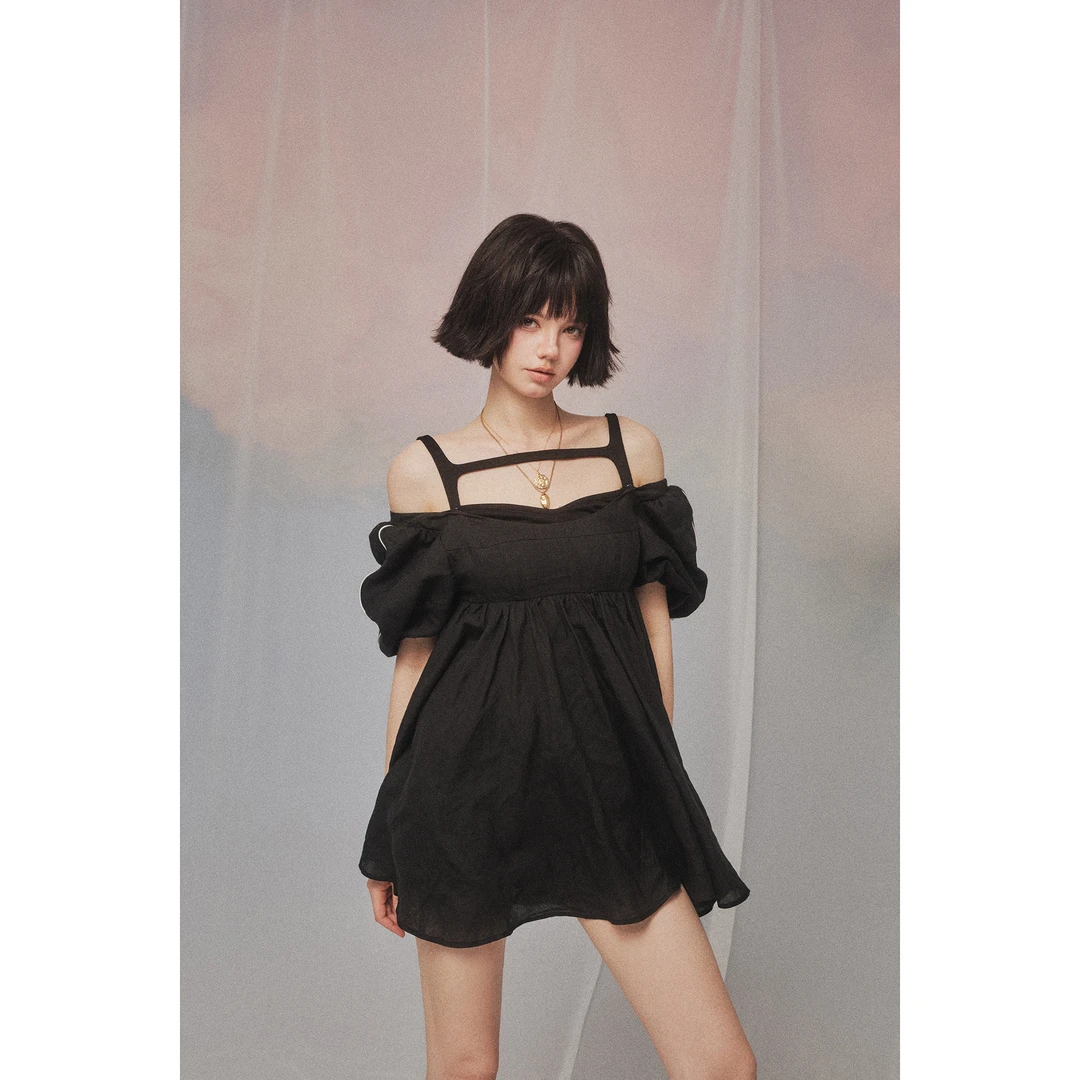 “巴塞罗那”可拆卸真两件立裁一字肩上衣裙  SD21543