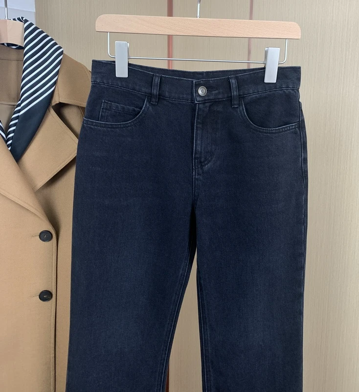 TR显瘦中腰黑色直筒牛仔裤碳灰黑色长裤深色自然腰百搭