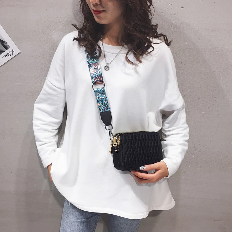 百搭挎包斜挎包女士2025新款菱格拉链小方包牛津布包网红洋气时尚