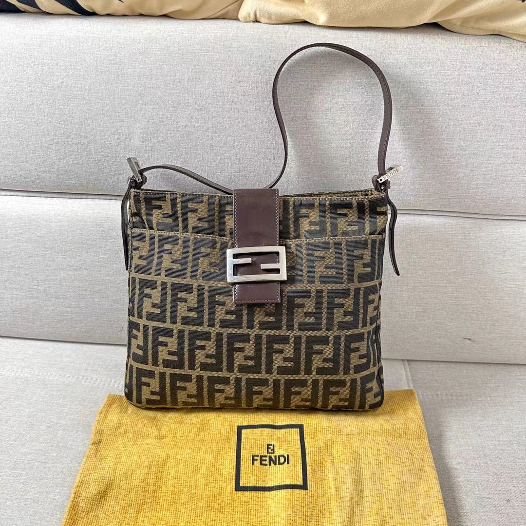 95新 FENDI/芬迪 FENDI腋下包【七宝优选】