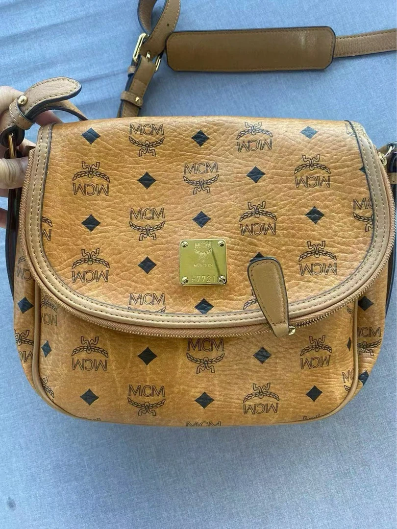 95新 MCM 95新MCM干邑色邮差包【七宝中古】