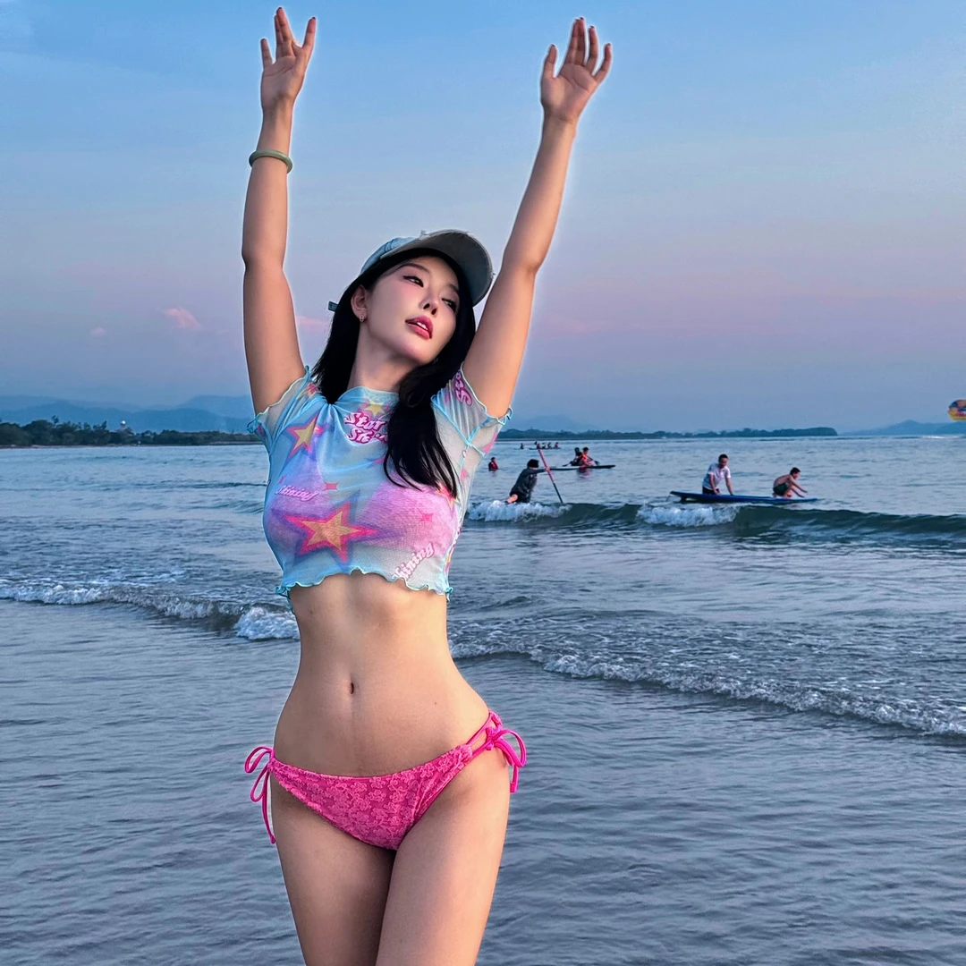 江苏发OMOM2024新款紧身女款爆款遮肚显瘦比基尼性感保守高级感夏