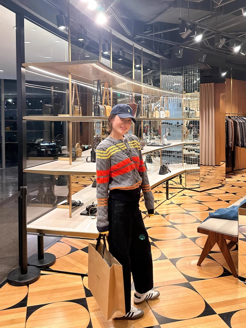 YANGLE_毛衣开衫女高级感羊毛撞色冬季季新款可外穿内搭针织上衣