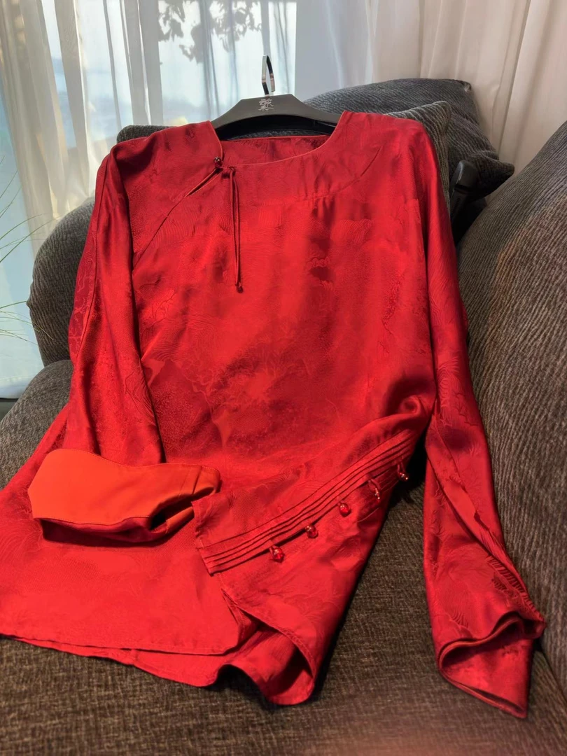 YUNSHUIHE/云水禾中国红-红色情怀桑蚕丝提花设计款上衣WS240125