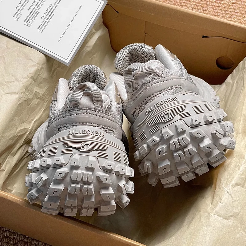 大牌潮鞋 ~ ！增高厚底轮胎鞋榴莲底老爹鞋网红做旧男女同款休闲鞋