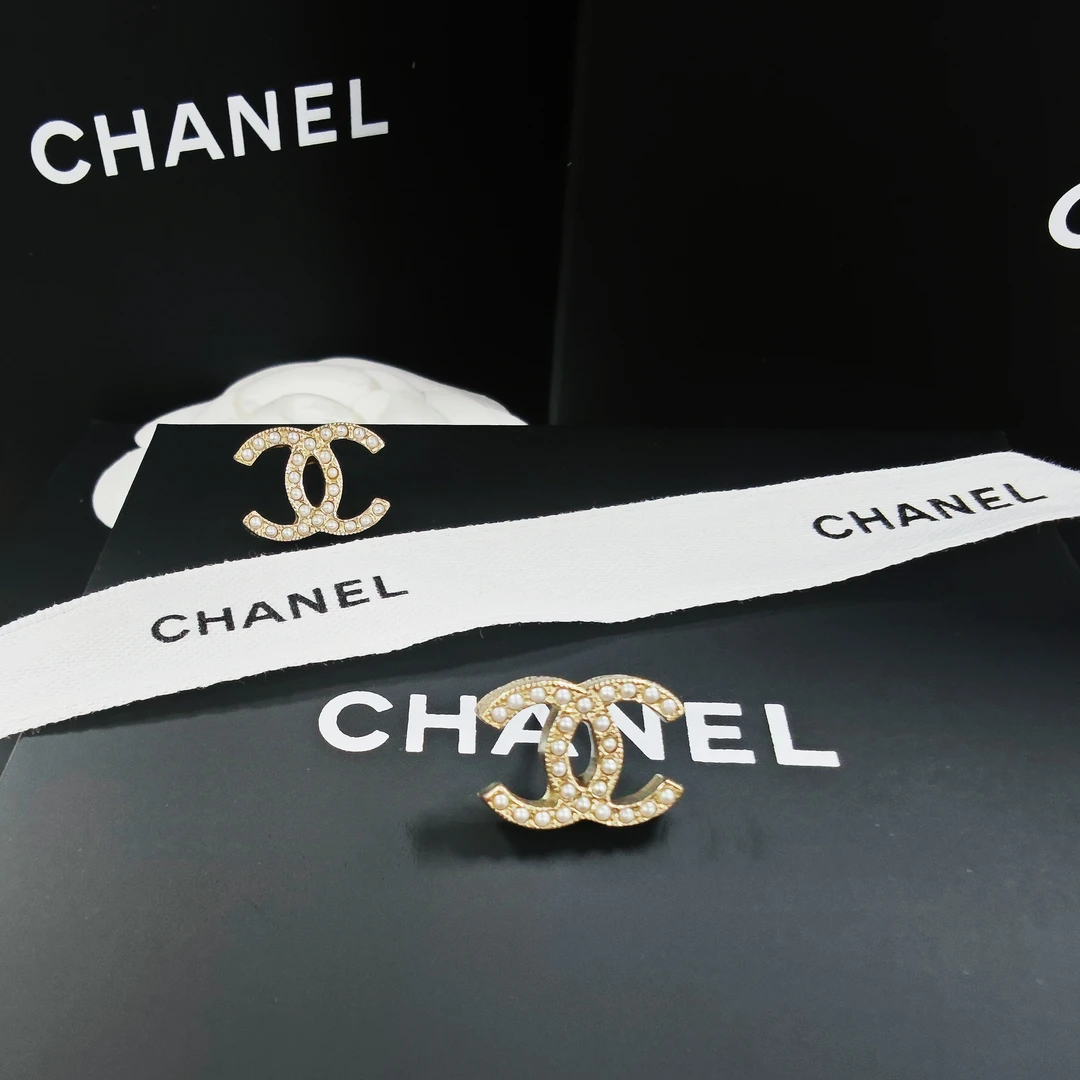 未使用 Chanel/香奈儿 耳钉/字母/经典/金色/珠耳环/气质时尚