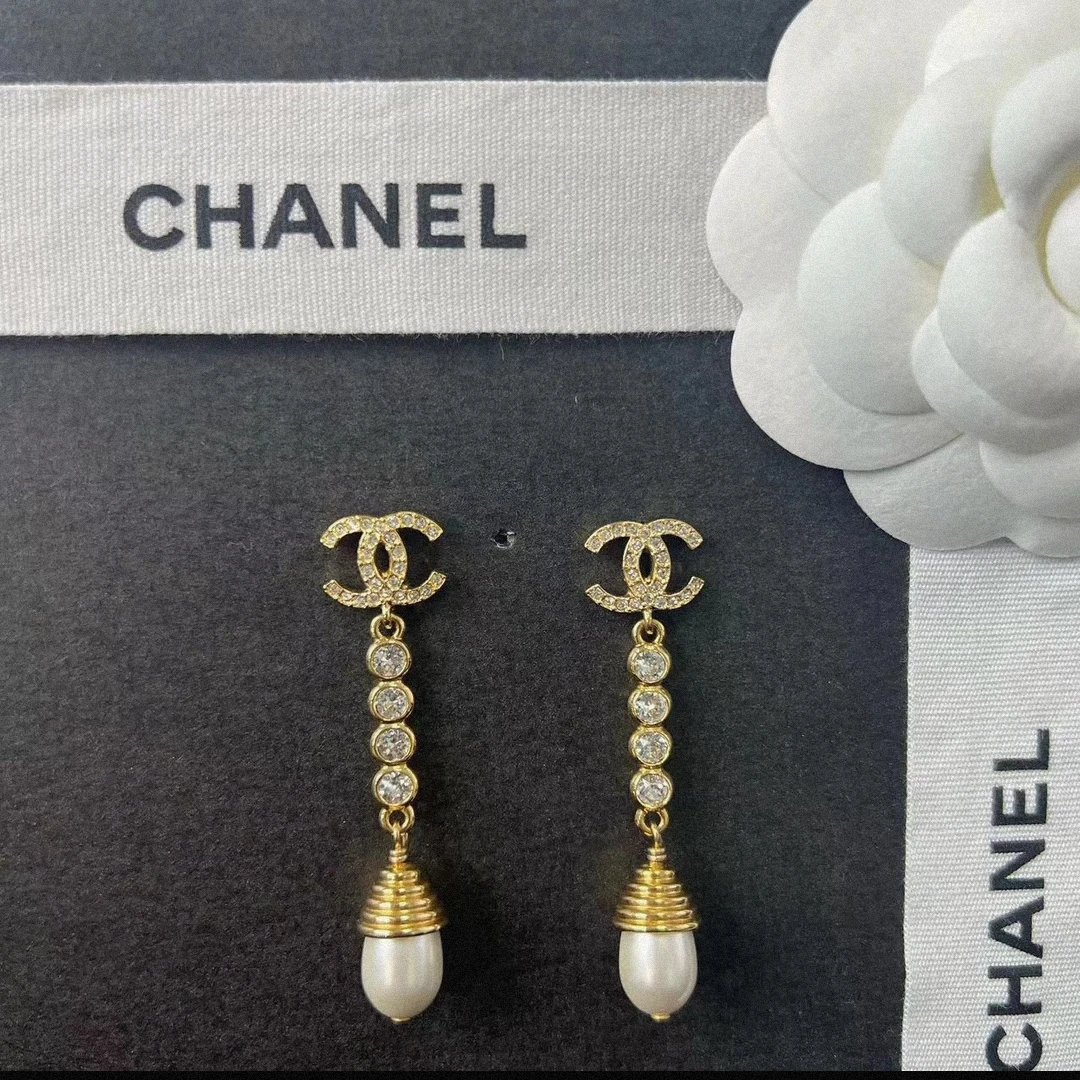 全新未使用 Chanel/香奈儿 经典双C/珠珠/气质/镶钻/耳环流苏