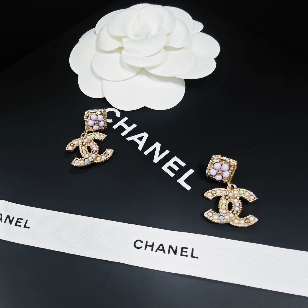 全新未使用 Chanel/香奈儿 耳钉时尚百搭高级彩色颜值