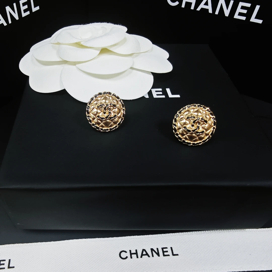 全新未使用 Chanel/香奈儿 耳钉气质时尚圆形法式金色欧美vintage