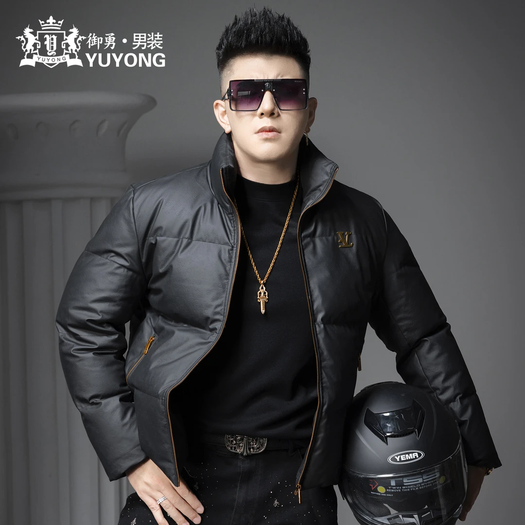 欧洲站潮牌徽章羽绒服男款2025年冬季保暖鸭绒防寒服男士立领外套