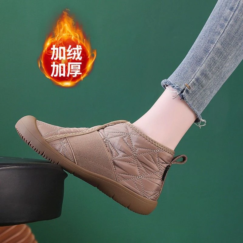 冬季新款加绒加厚高帮保暖棉鞋时尚休闲妈妈鞋轻便软底雪地靴