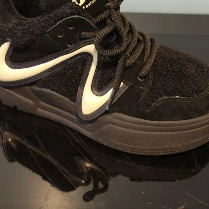 1112-09  女款休闲百搭加绒休闲鞋 LBR   35233