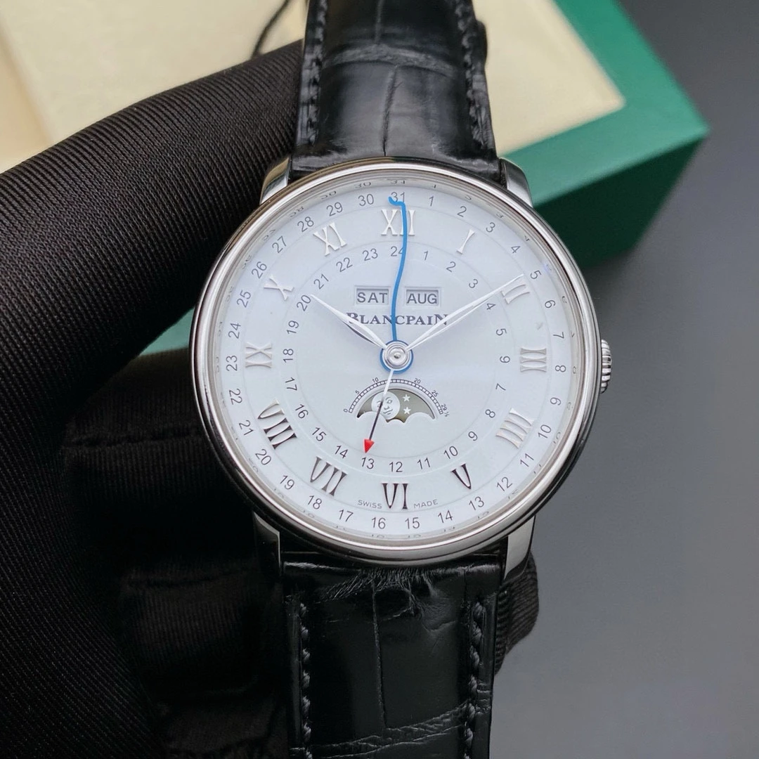 99新 宝珀 经典系列6676/男士机械表/表径40