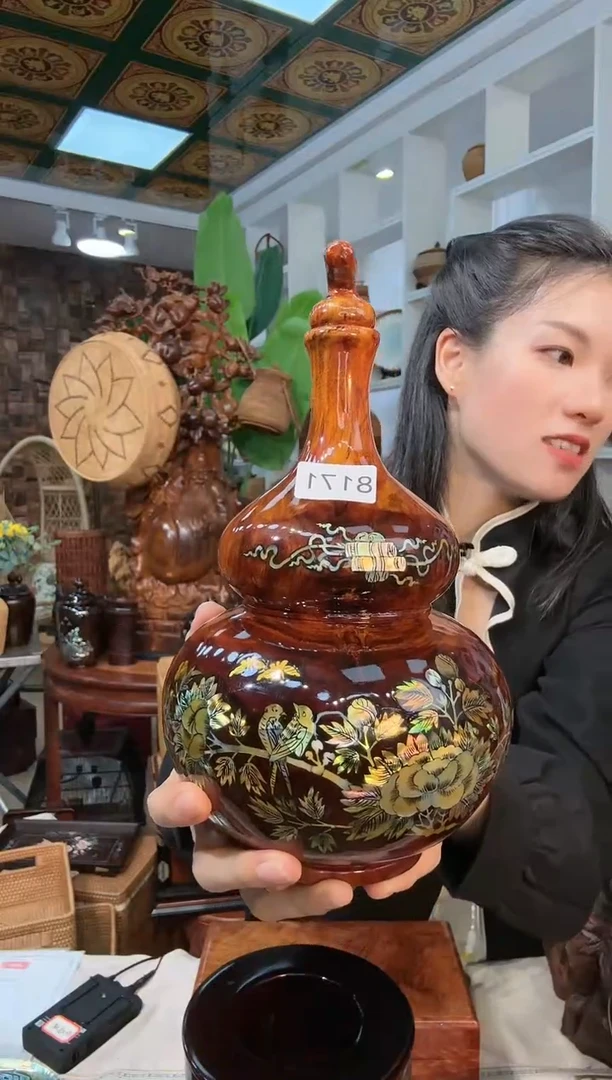【闪购商品】木头8171