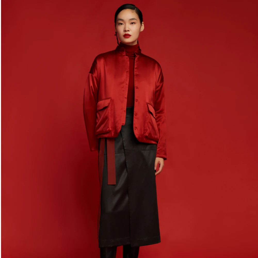 德玺见萩 真丝缎面双袋短棉服 QZWB4W074