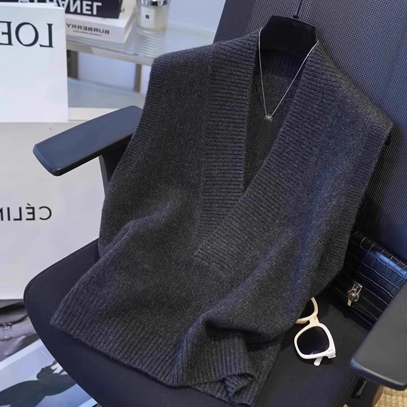 简约时髦百搭v领无袖马甲秋冬新款纯色高级感针织衫保暖叠穿毛衣