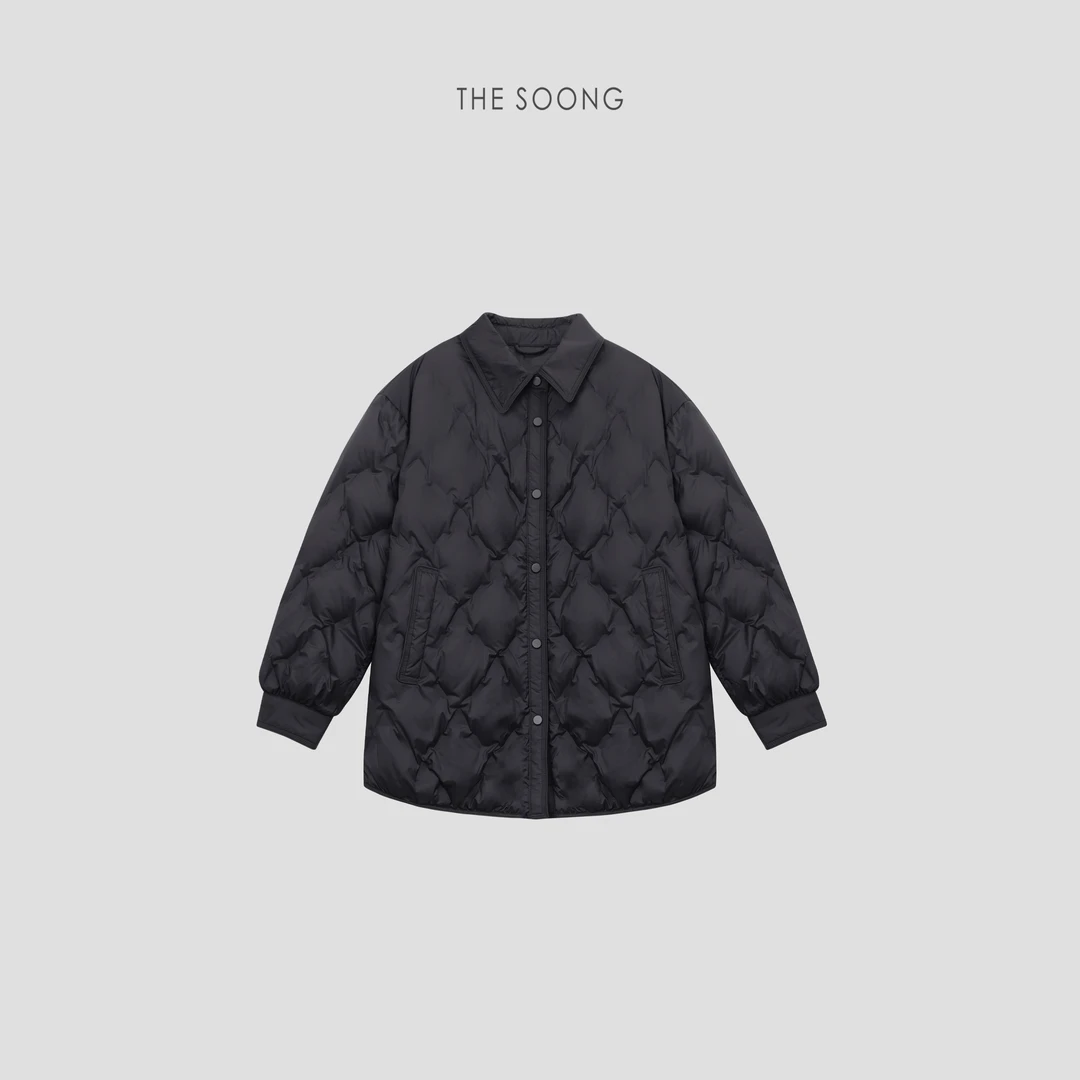 THESOONG|“纸片人”轻盈95白鹅绒翻领黑色菱格羽绒服外套HWYRF3524