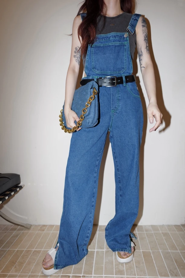 蓝色高腰牛仔开叉背带裤