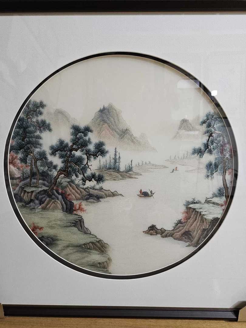 纯手工苏绣 山水画 外部70x70cm 内50cm圆