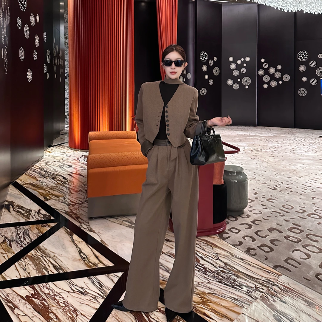 8248H套装显瘦气质网红高腰直筒时尚休闲设计师秋冬(珍）