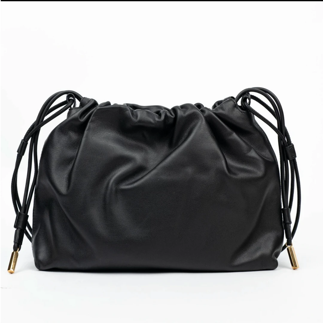 【Susan静】新款黑色简约女士抽绳单肩包休闲真皮磁吸开口云朵包