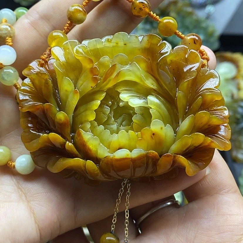 【闪购商品】蛇纹石玉挂件未镶嵌