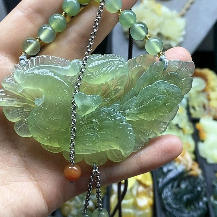 蛇纹石玉挂件未镶嵌