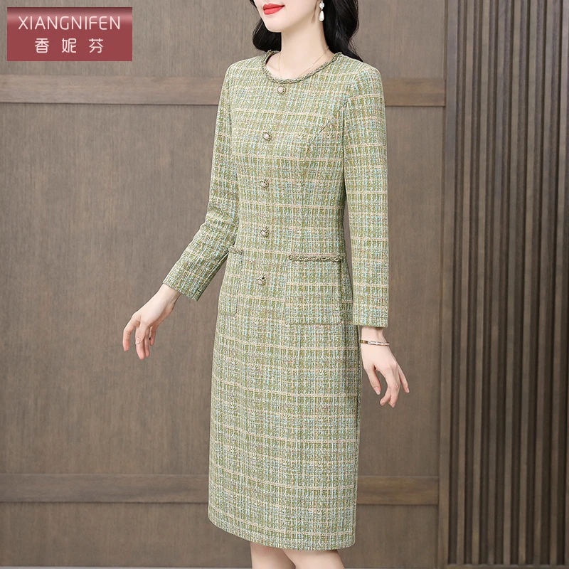 【香妮芬】83221绿色时尚气质小香风连衣裙2025秋季新款修身中长款