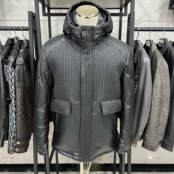 男款潮牌时尚牛皮连帽保暖刺绣真皮皮衣