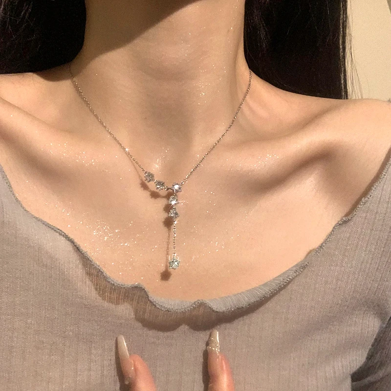 铜合金项链 精致星星项链女轻奢小众设计感锁骨链时尚轻奢颈链