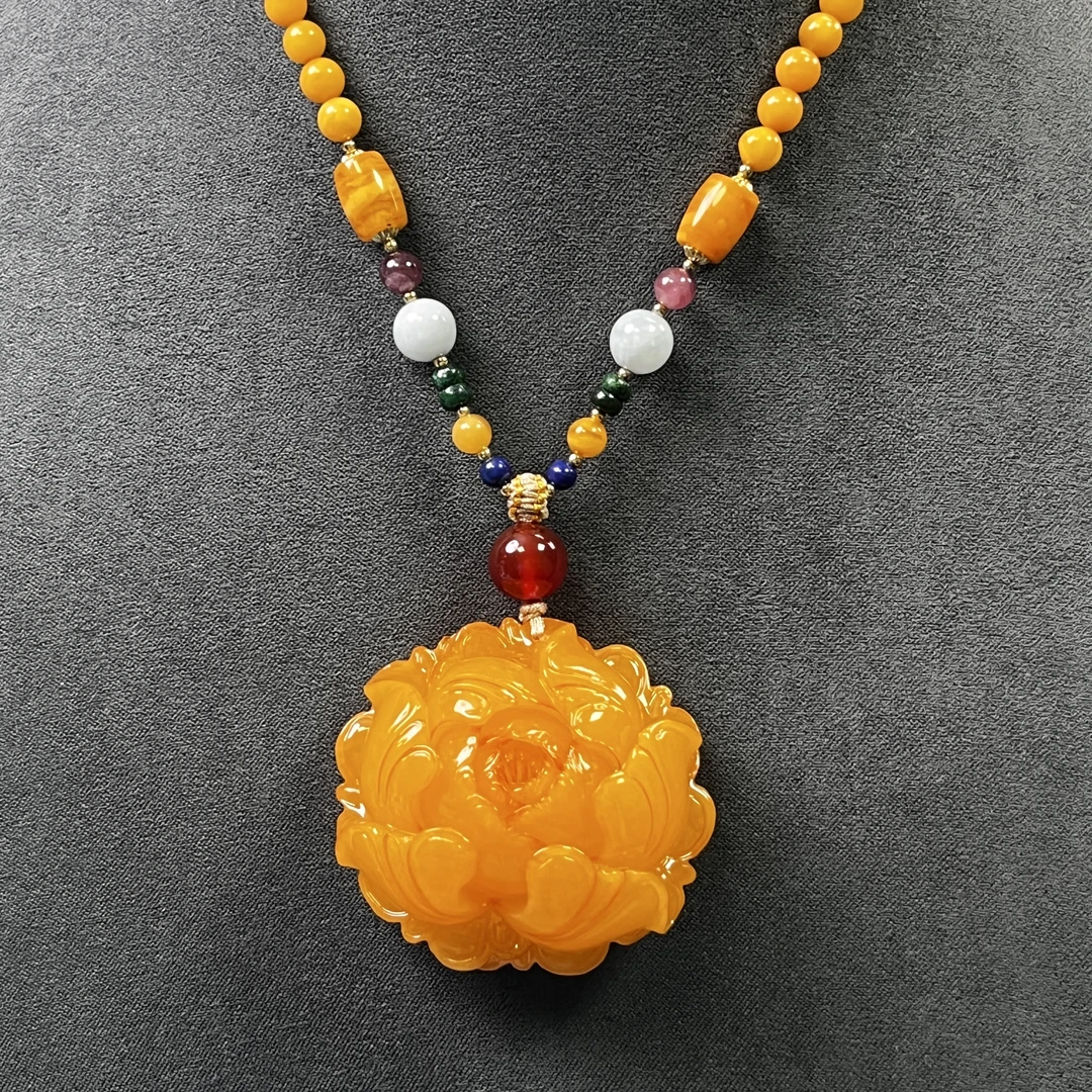 【天香如易】天然琥珀蜜蜡牡丹花吊坠+链子