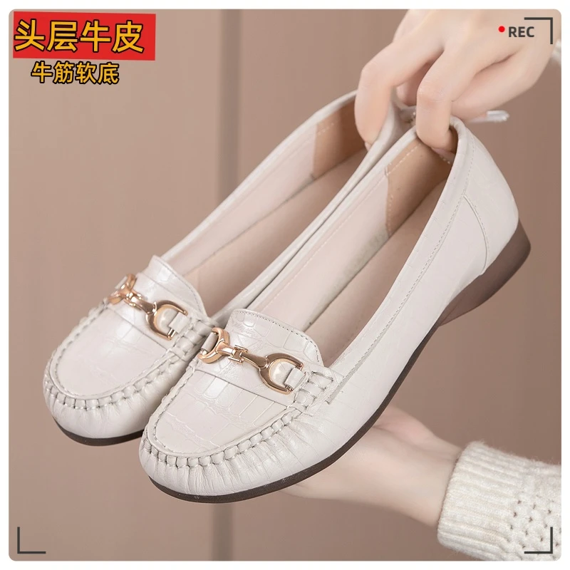 真皮浅口单鞋豆豆鞋女2025新款春夏平底真皮软底大码妈妈鞋41一43