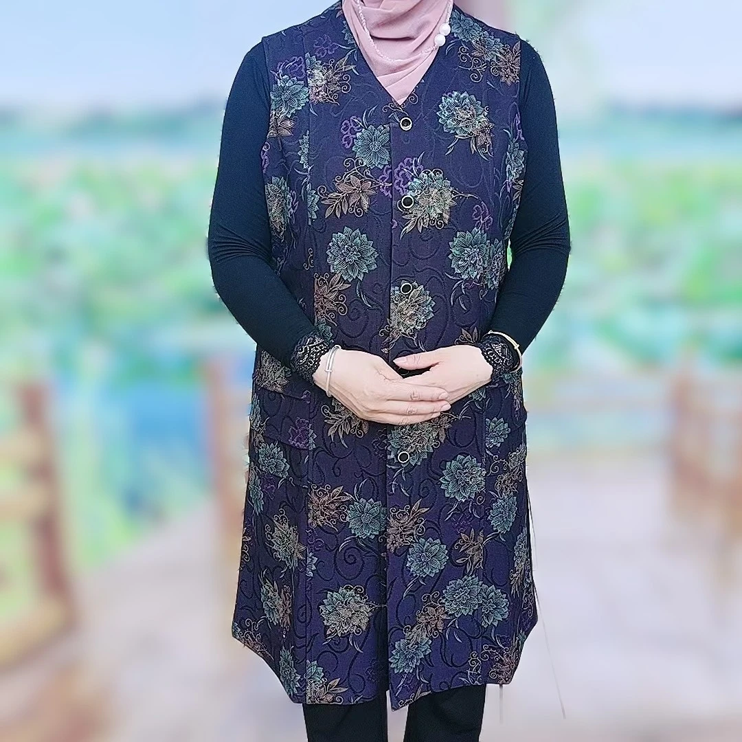 春秋款爆款妈妈款精品马夹精心设计印花纽扣洋气好看上档次网红