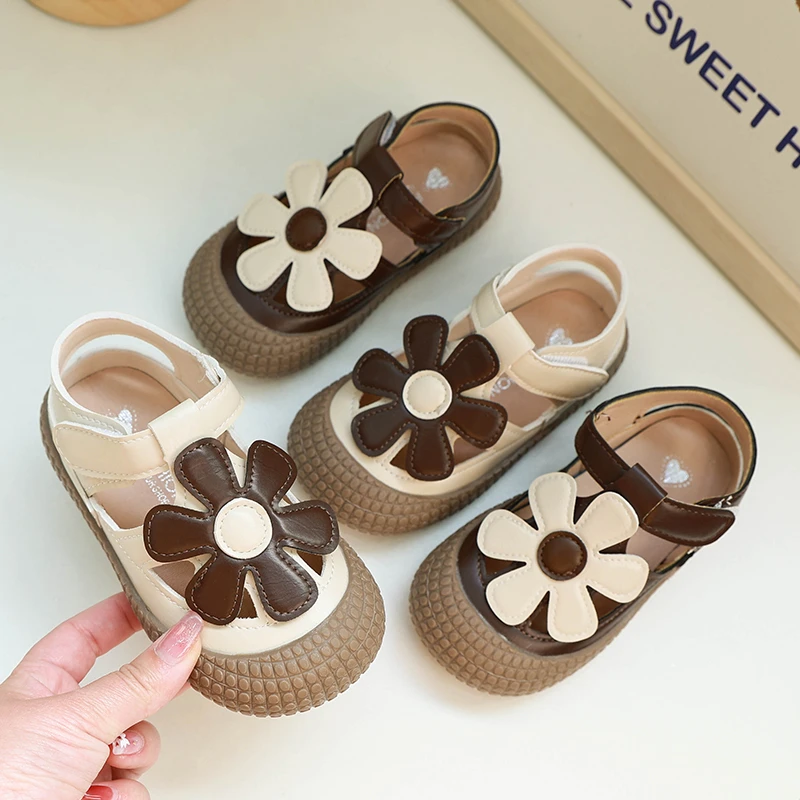 女童镂空软底小皮鞋包头田园风凉鞋2024夏季新款小女孩时尚公主鞋