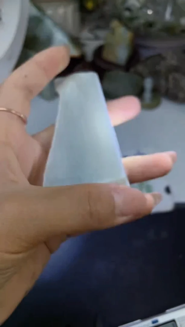 【闪购商品】翡翠颈饰未镶嵌缅甸天然A货翡翠