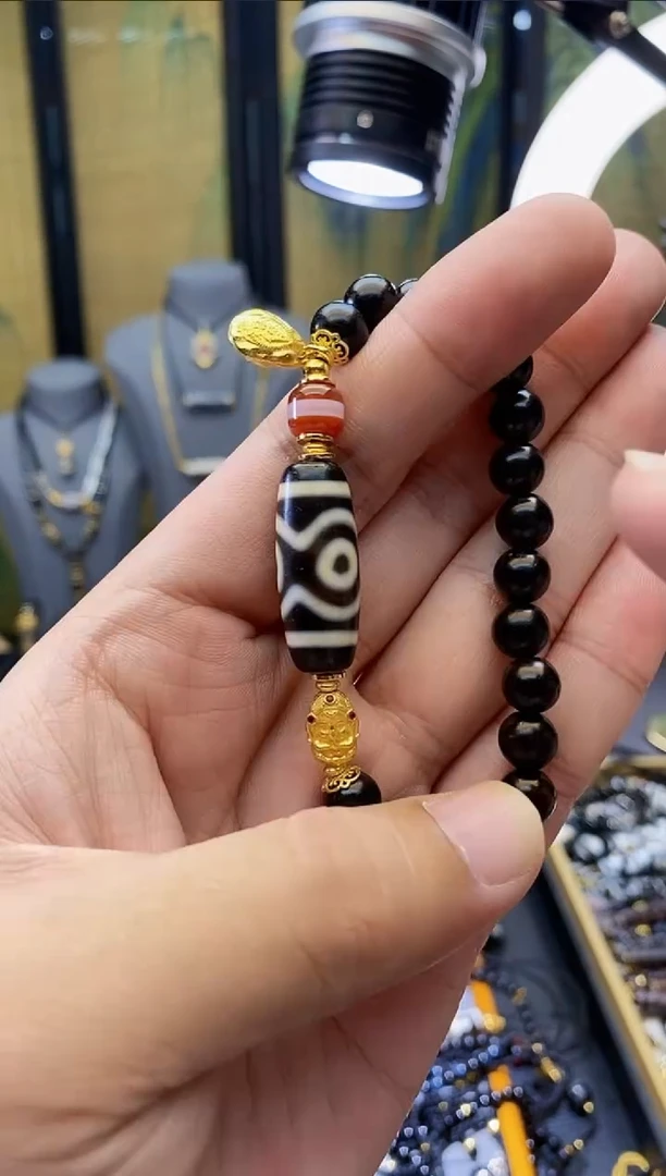 【闪购商品】玛瑙/玉髓手串未镶嵌C03008多样性xm三手串