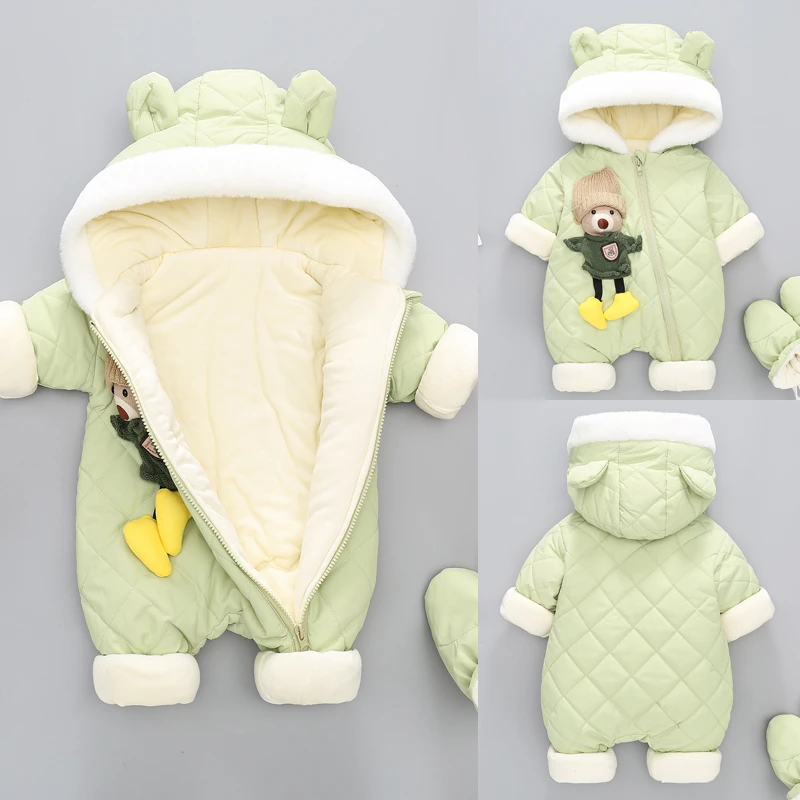 宝宝连体衣加厚保暖连帽可爱爬服加绒冬装棉服冬季新款婴儿外穿服