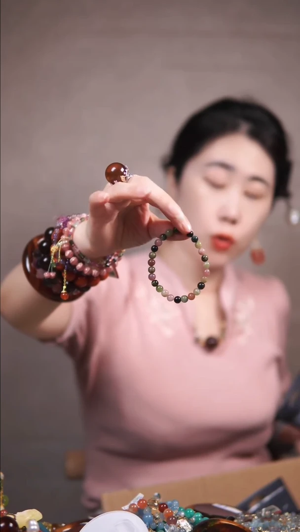 【闪购商品】碧玺手链未镶嵌思考