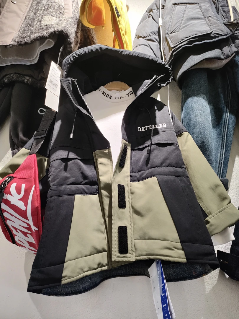 男童冬季加绒棉服外套儿童连帽加厚冲锋衣中大童潮流上