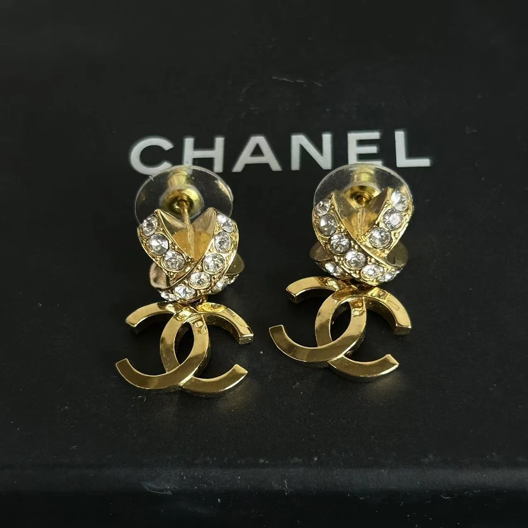 99新 Chanel/香奈儿 23年金色交叉满钻耳坠/xm20906